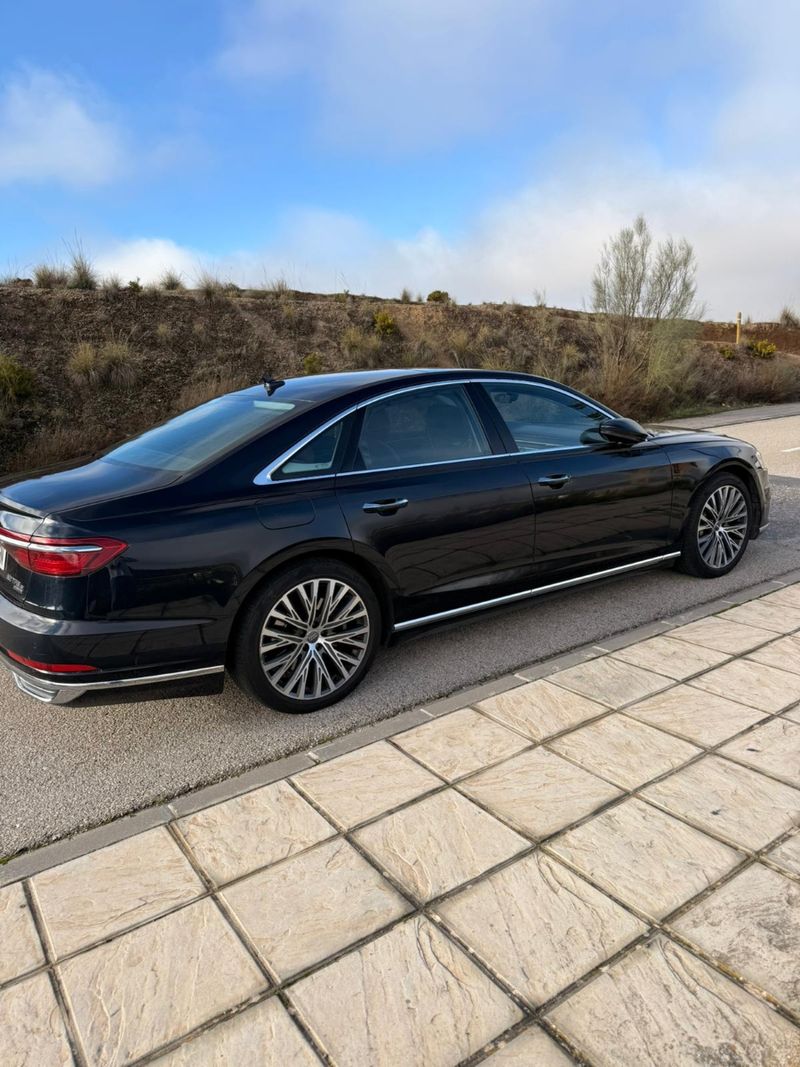 Audi A8 2020, foto 8