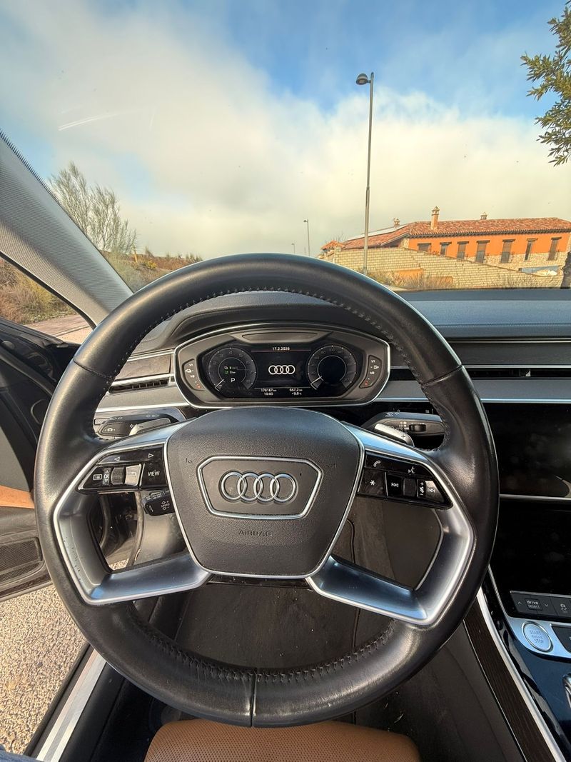 Audi A8 2020, foto 10