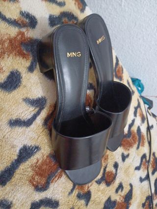 Sandalias negras MN - Tacón bajo