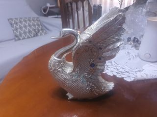 Esculturas plateadas moderna