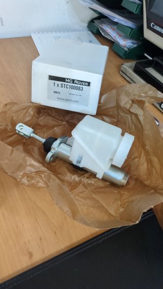 Bomba Embrague MG F y TF STC100083