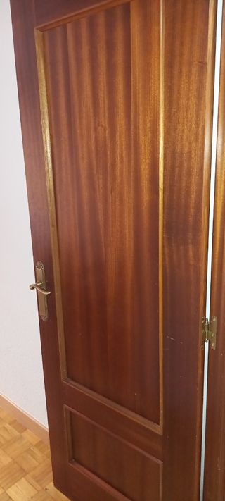 URGE. Tocador madera estilo antiguo.