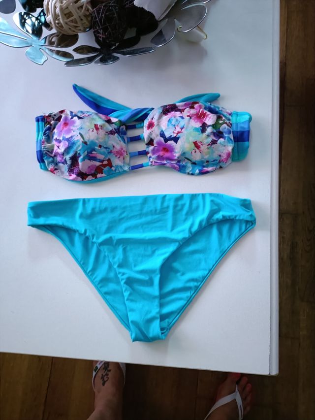 Biquini multicolor turquesa