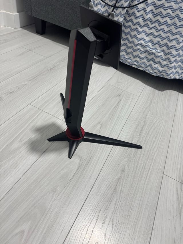 Base AOC 24G2 - Monitor