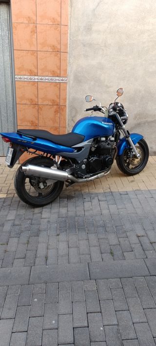 Kawasaki ZR7