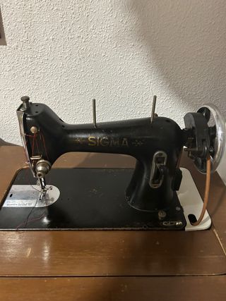 Máquina coser Sigma + mueble