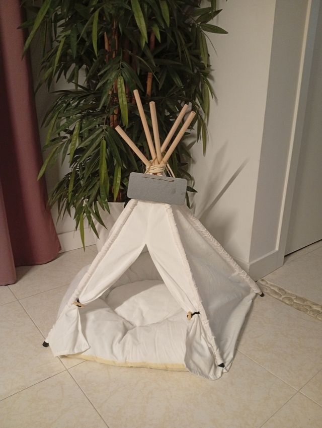 Casita tipi para perros - blanca 60 cm