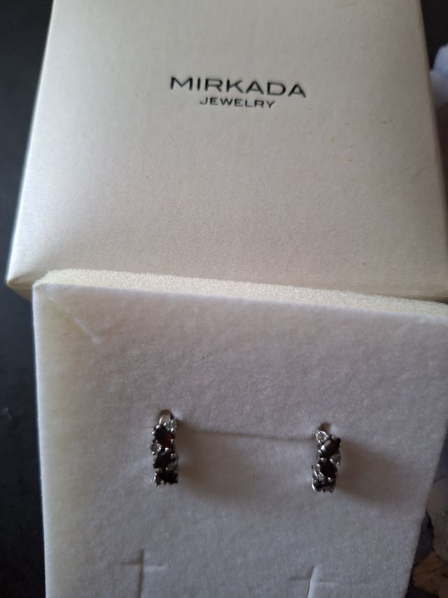 Pendientes MIRKADA Granates-Circonitas