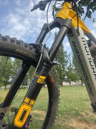 Mondraker Levell RR
TallaS 
FULL ÖHLINS 
