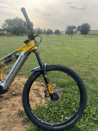 Mondraker Levell RR
TallaS 
FULL ÖHLINS 
