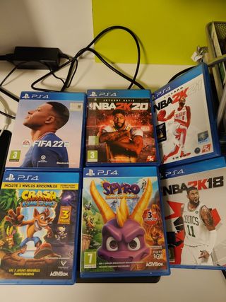 PS4 (PlayStation 4) Slim - Roja