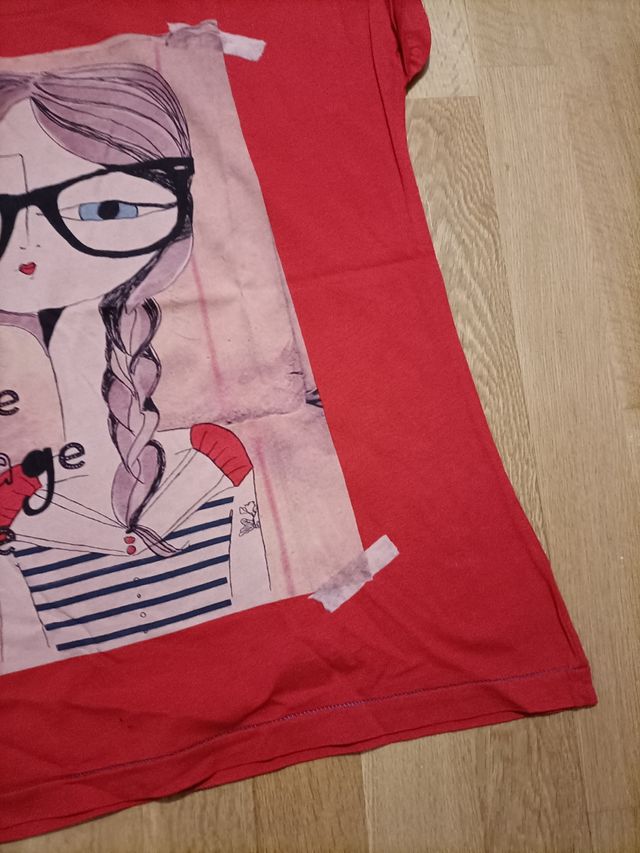 Camiseta Pull Bear roja vintage