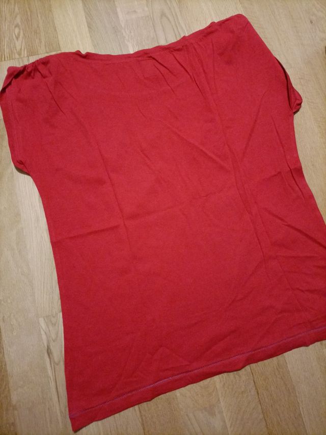 Camiseta Pull Bear roja vintage