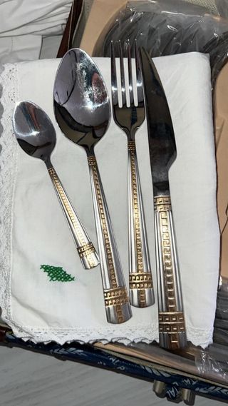 Posate Bavaria 75 pezzi nuove mai usate 