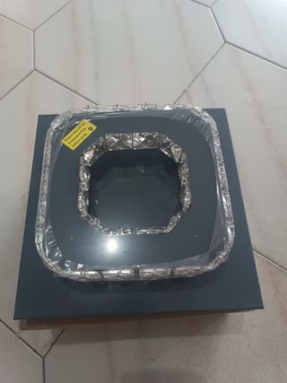 Preciosa lámpara LED cuadrada