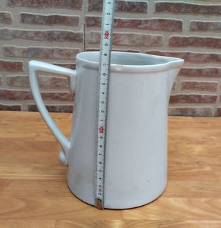 * Jarra antigua de cerámica IT Santander