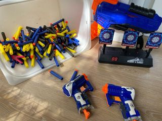 Nerf Elite + juego de dardos