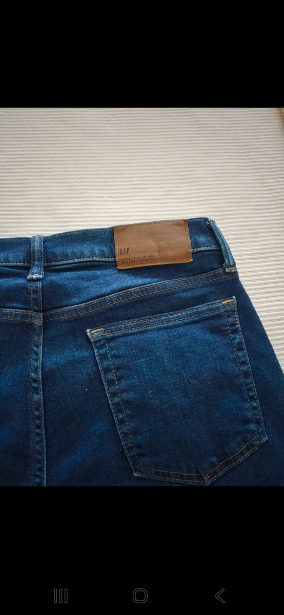 Pantalón Gap Slim Hombre, T.31