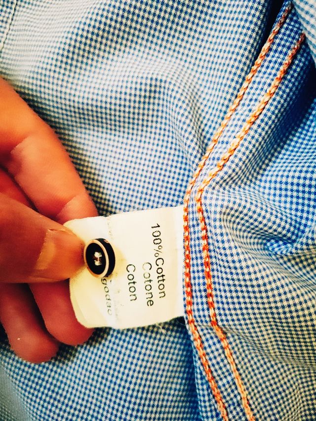 Camicia blu a quadri, maniche corte