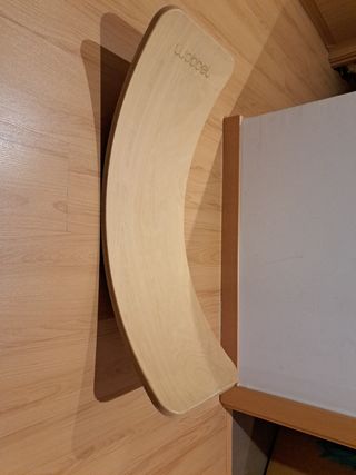 Tavolo curvo Wobbel - Giocattolo per bambini