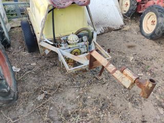 Pulverizador agrícola 600L usado