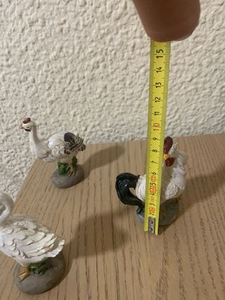 Gallina, gallo y pato decorativos