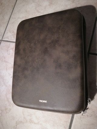 Custodia Troika organizer