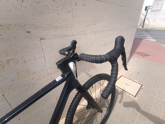 Bicicleta carbono  Lapierre Crosshill CF 5.0 2025