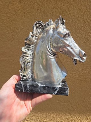 Busto cabeza caballo
