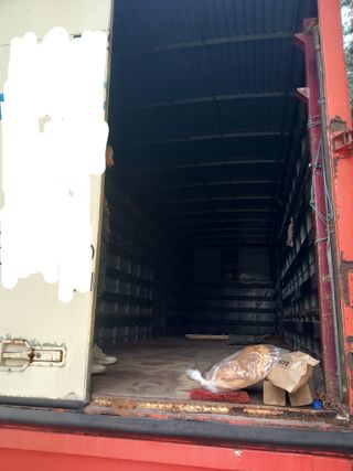 Mudanzas y transportes: Camión