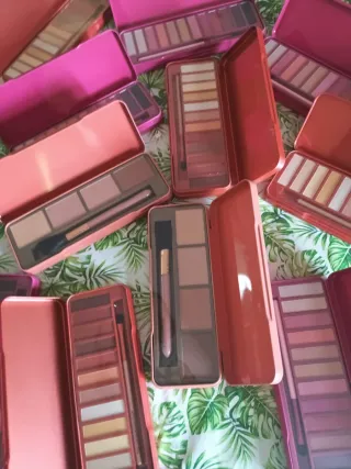 3 estuches diferentes