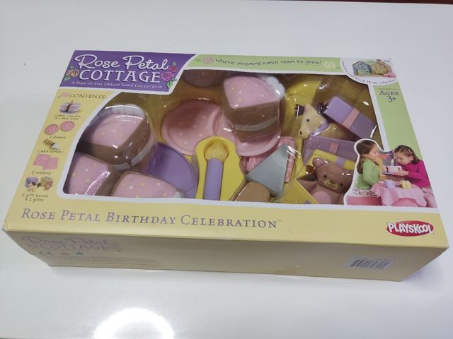 Fiesta Cumpleaños Rose Petal Cottage