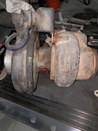 Se vende turbo de scania R 500 2008 

