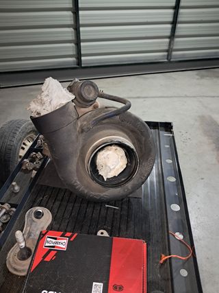 Se vende turbo de scania R 500 2008 
