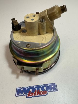 Velocímetro BMW 180 km/h