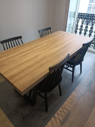 Mesa comedor + 4 sillas -madera