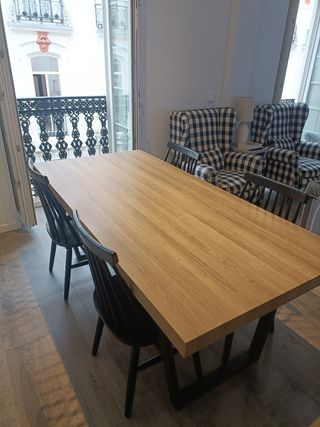 Mesa comedor + 4 sillas -madera