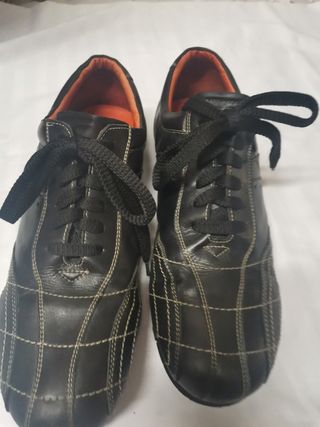 Zapatos negros de piel