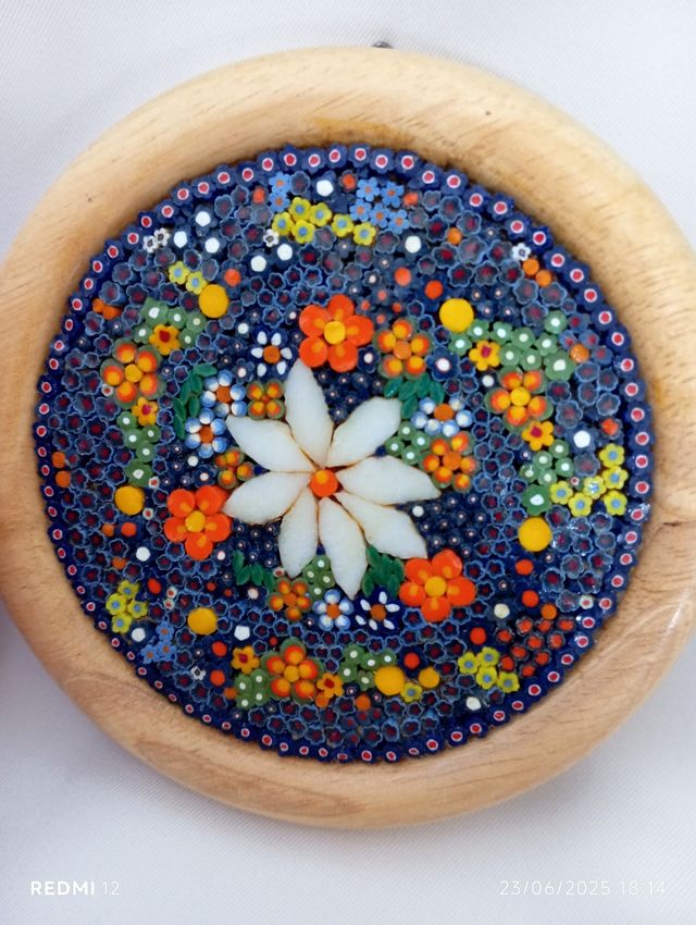 Quadro mosaico floreale tondo