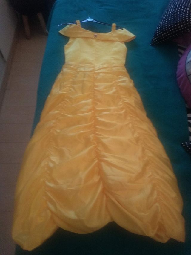 Vestidos disfraces de princesas niña 7-9 años.