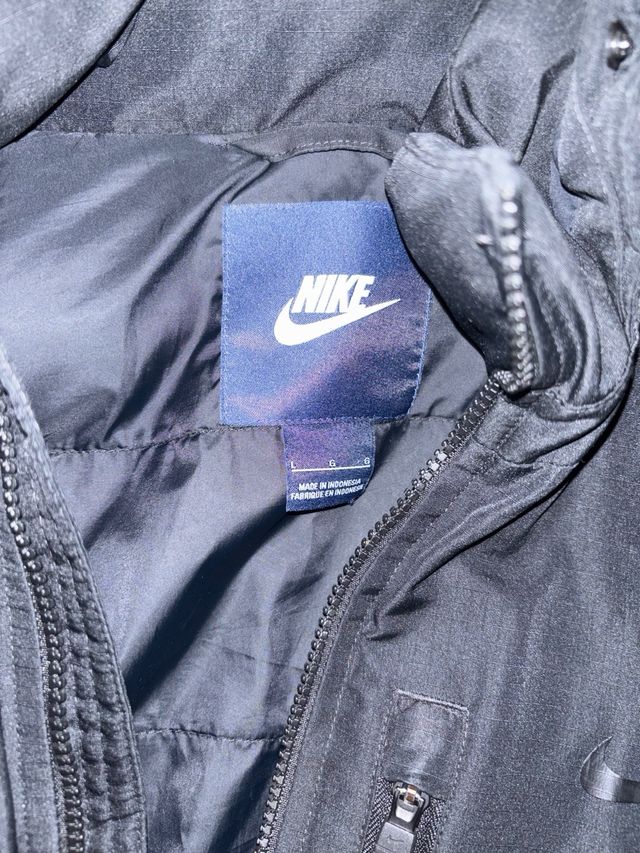 Chaqueta Nike L negra