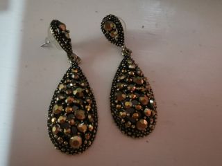 Pendientes bronce dorado