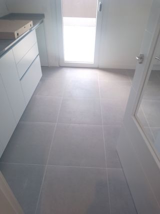 Azulejos suelo cocina-baño