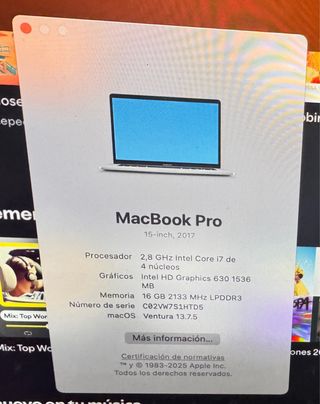 MacBook Pro 15" 2017 - 16GB RAM  256gb SSD