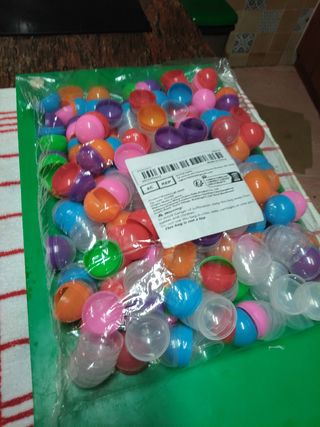 200 Mini-Huevos de Plástico