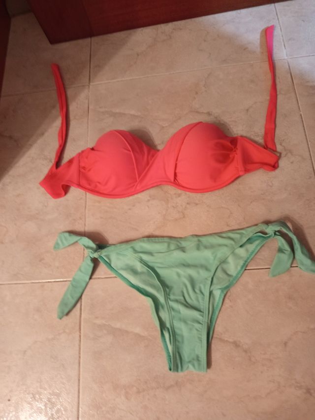 Bikini 2 piezas - Rojo y Verde
