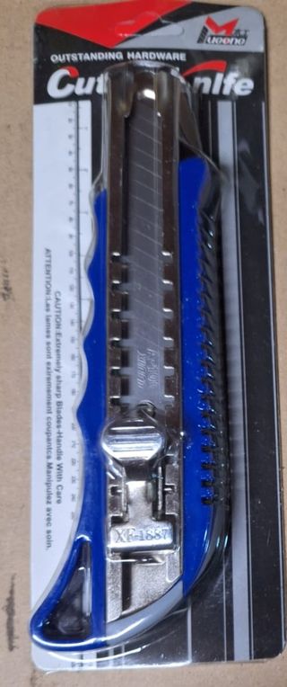 Cutters metálicos de 18 mm. NUEVOS a estrenar.