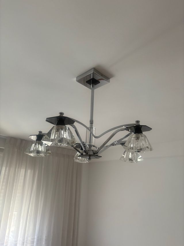 Lámpara techo 5 luces y Mesillas - Moderna