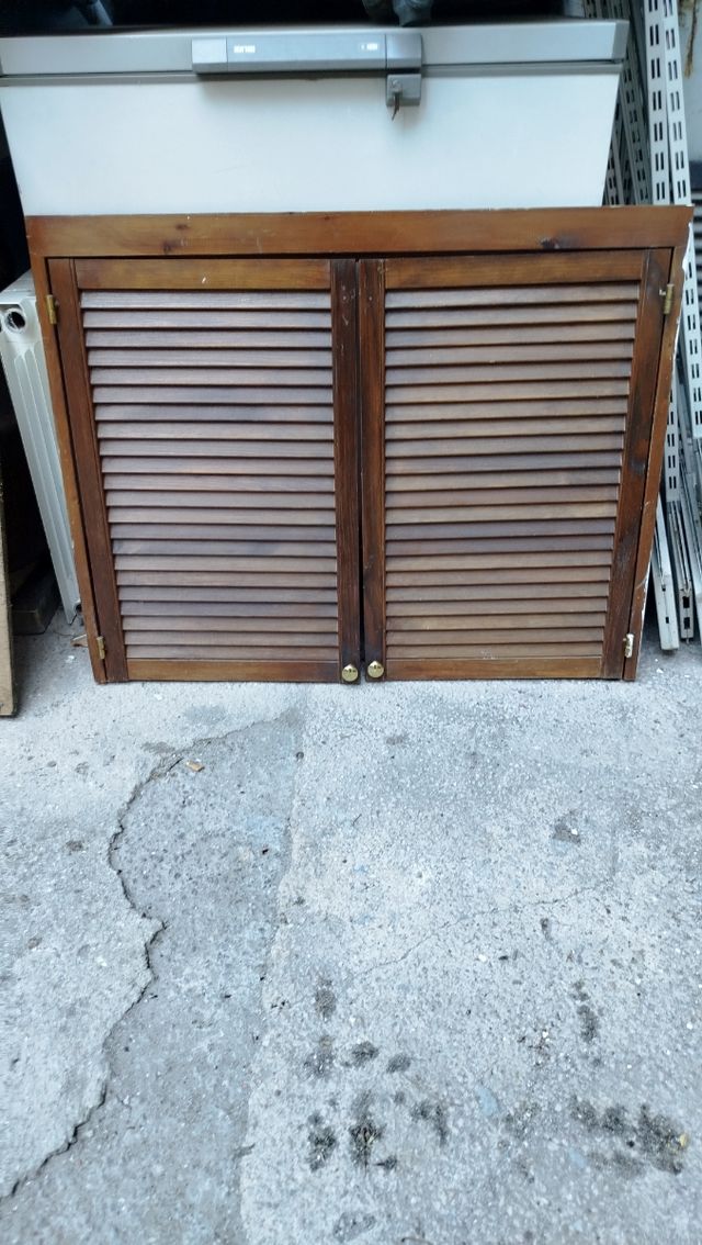 Mobiletto legno persiane 2 ante