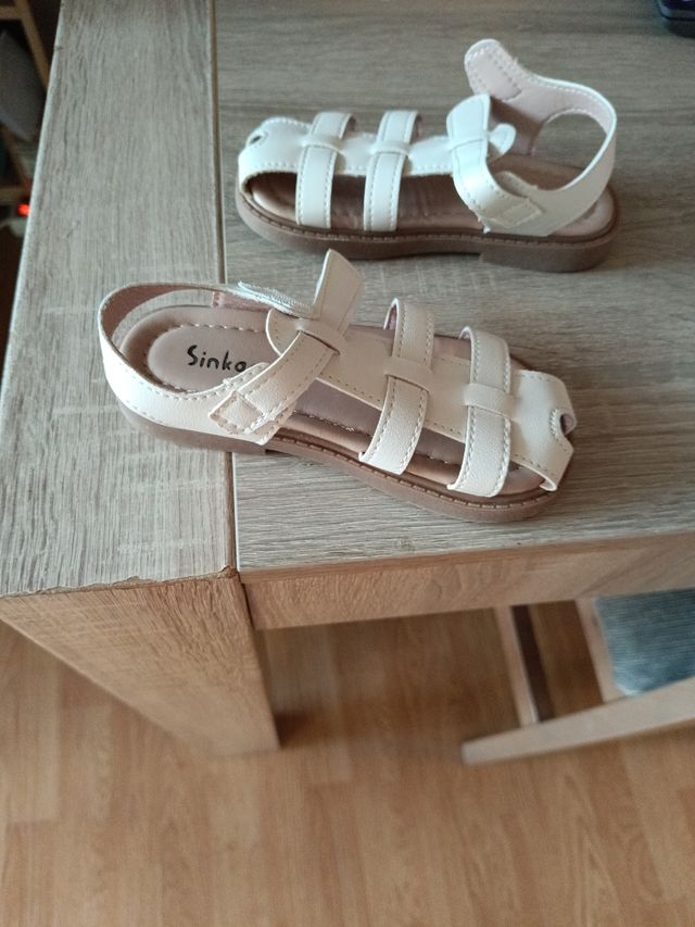 Sandalias niña blancas talla 29
